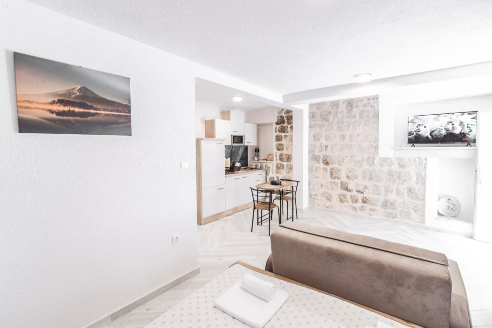 Apartments Florian Lopud Exterior foto